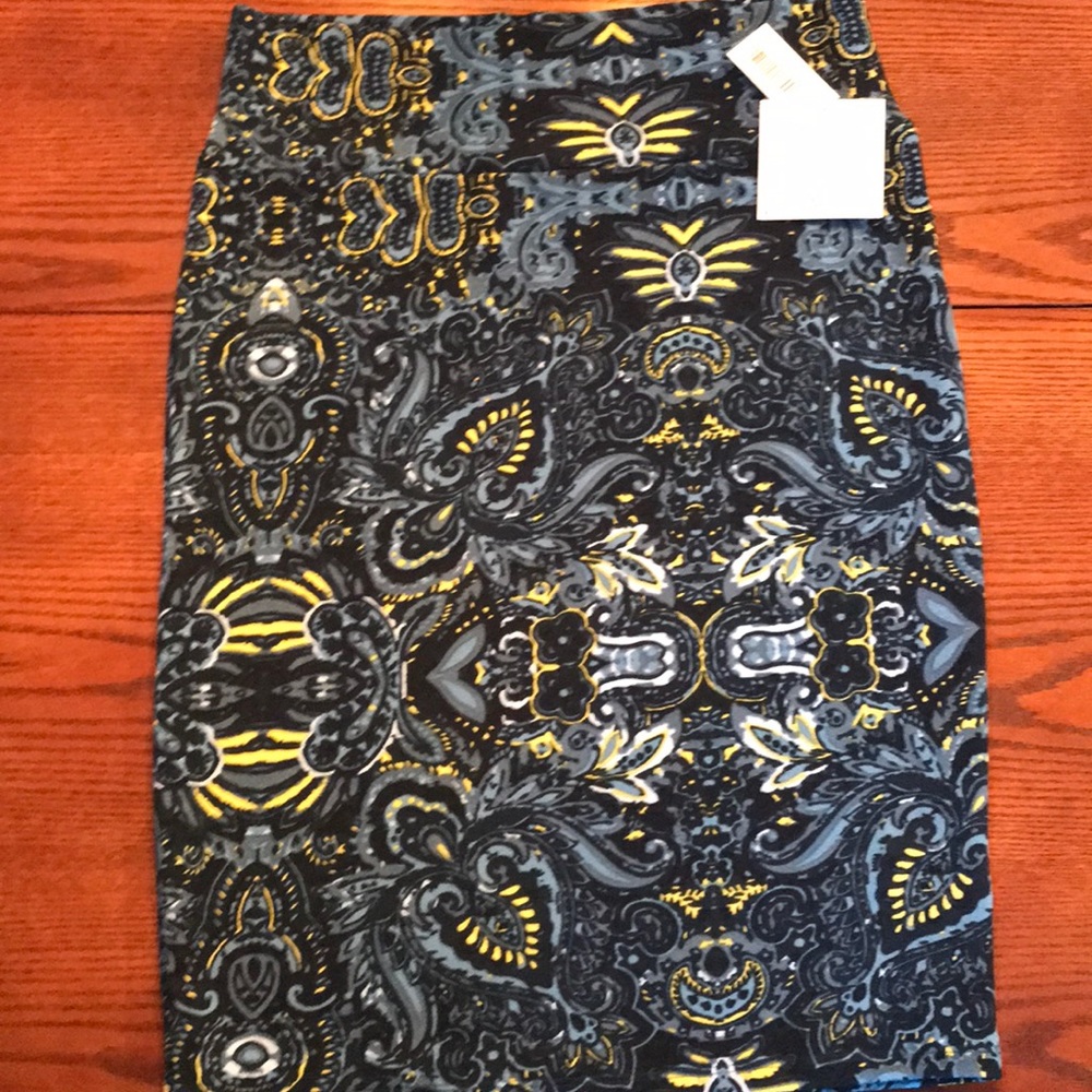 XL LuLaRoe Cassie Pencil ✏️ Skirt.